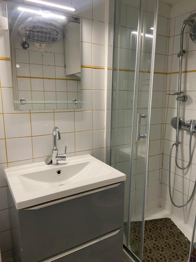 Tres Bel Appartement Montmartre Paris Luaran gambar